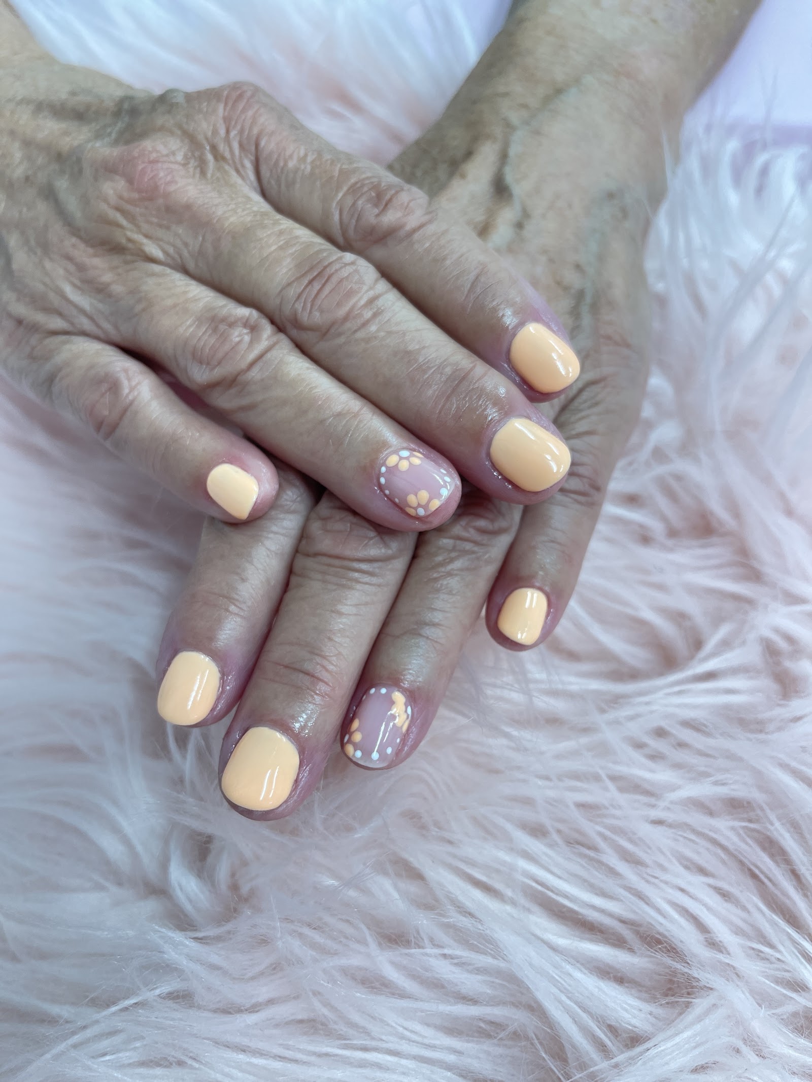 T&H Nail Studio nail photo 4