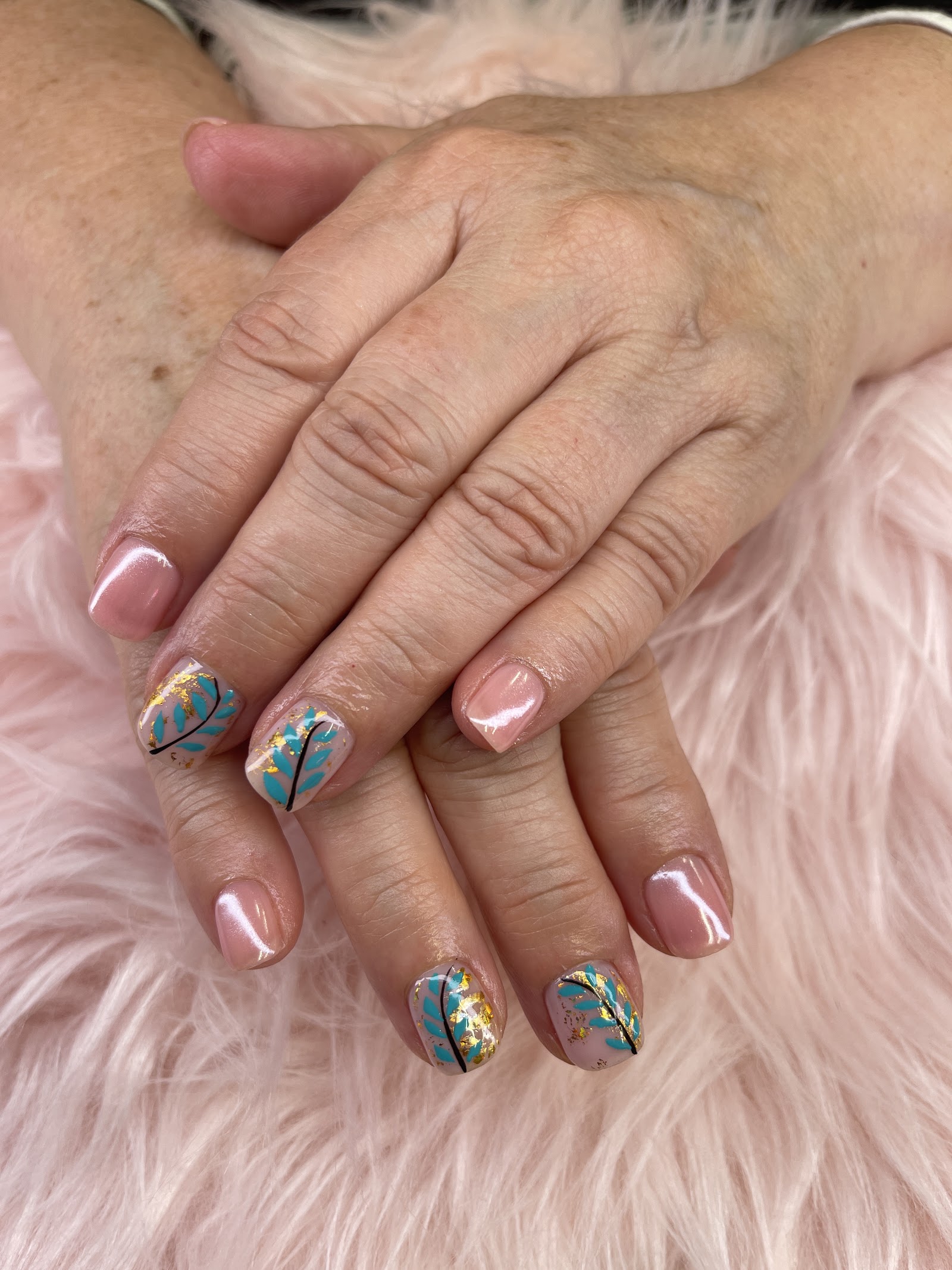 T&H Nail Studio nail photo 5